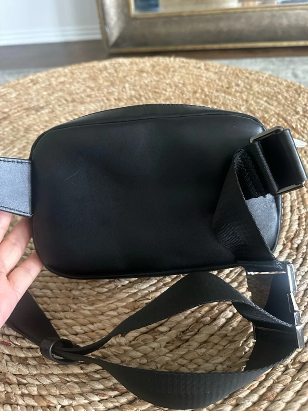 Kings Loot Crossbody